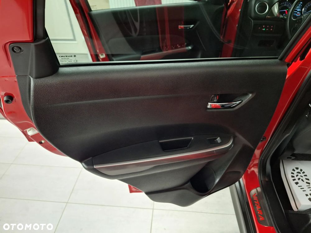 Suzuki Vitara 1.4 Boosterjet SHVS Premium 4WD - 19