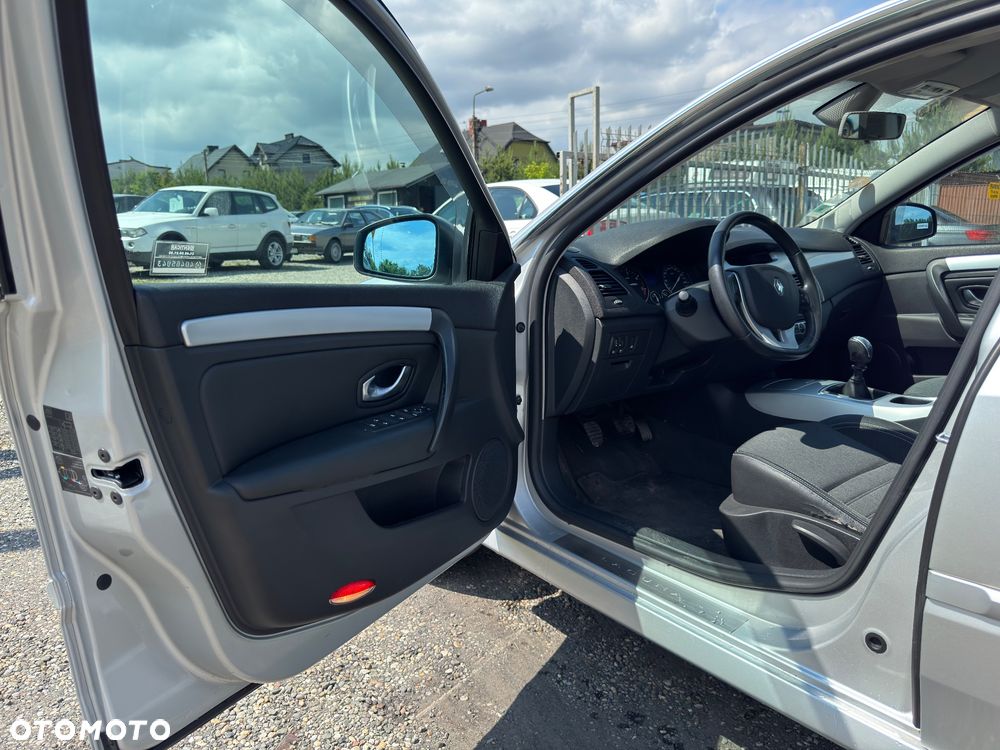 Renault Laguna dCi 110 FAP Expression - 16