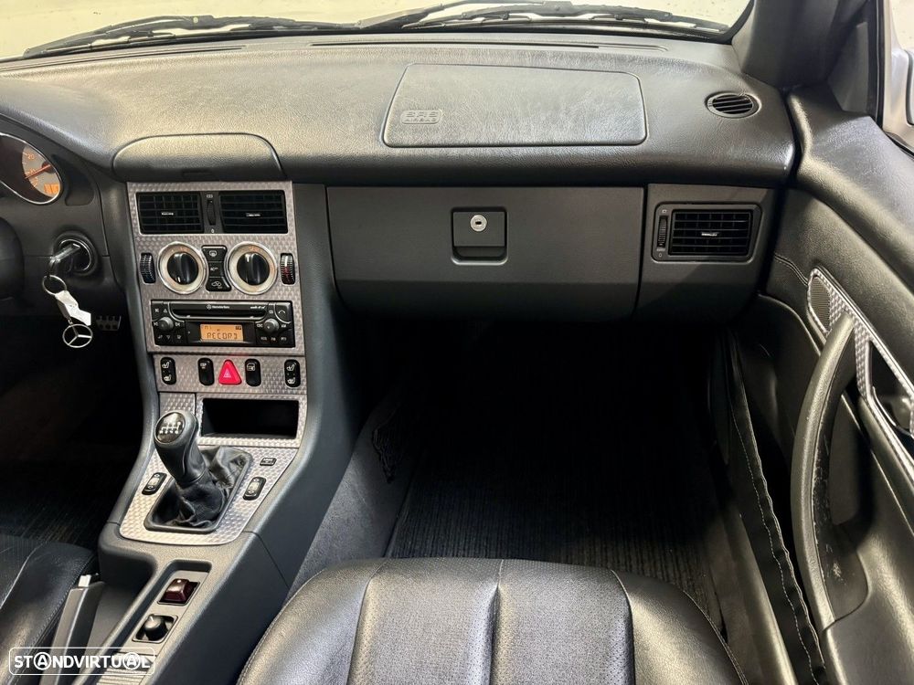 Mercedes-Benz SLK 200 - 16