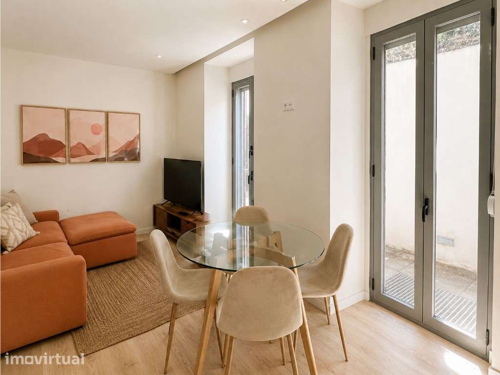 T2+1 duplex com 100m2 em Alcântara - Grande imagem: 3/12
