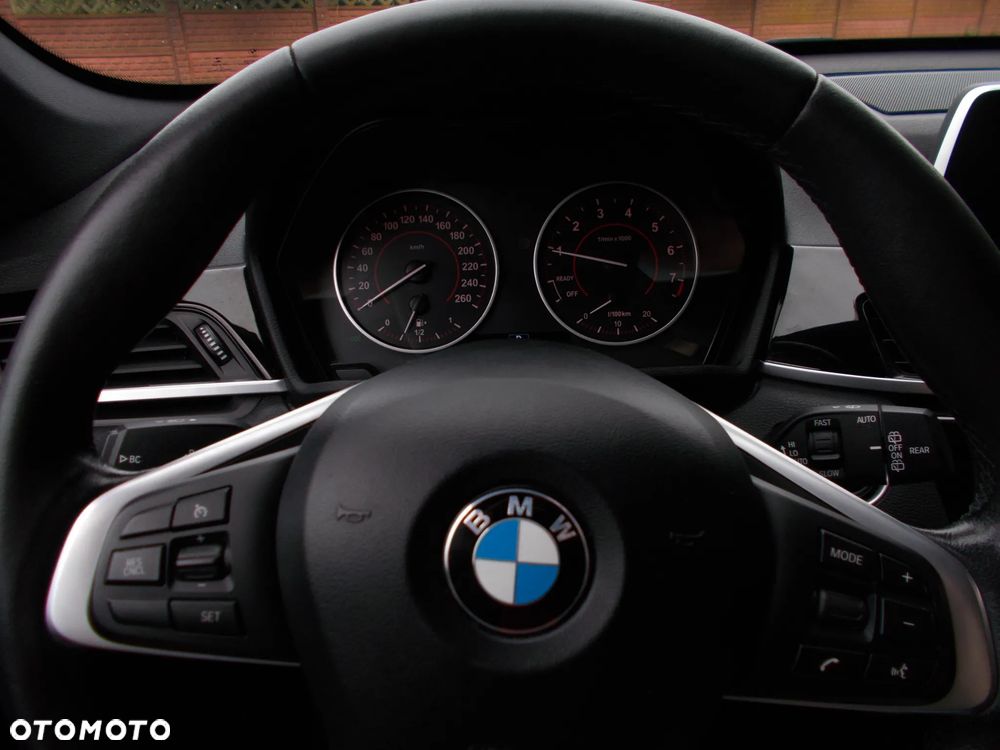 BMW X1 - 8