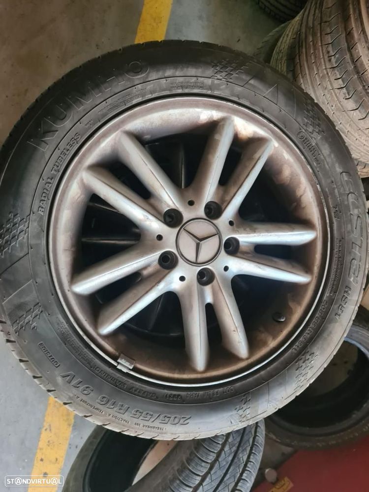 CONJUNTO DE PNEUS MERCEDES-BENZ CLASE C BM 203 BERLINA - 1