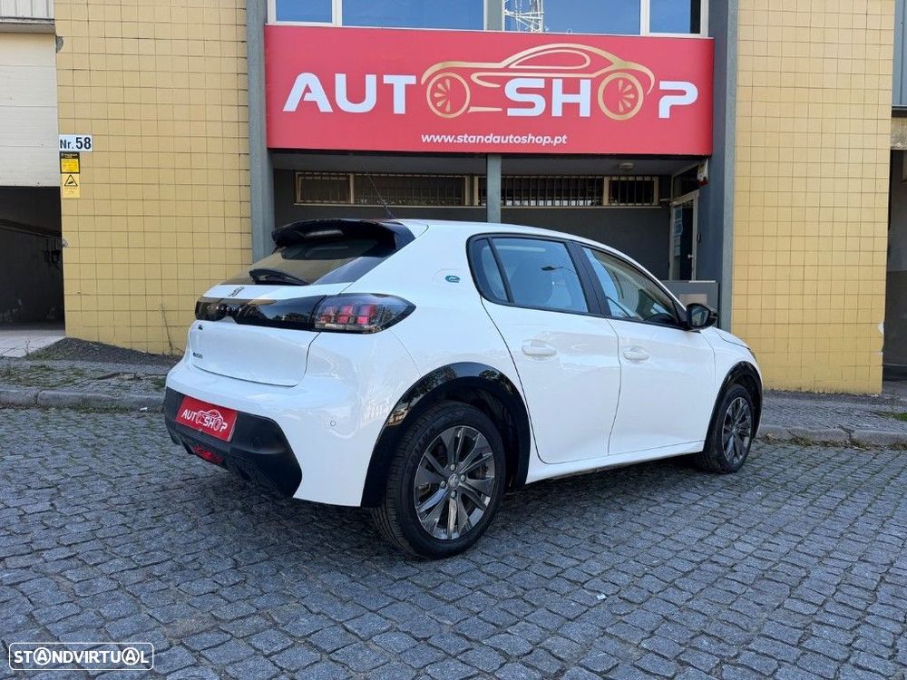 Peugeot e-208 - 6