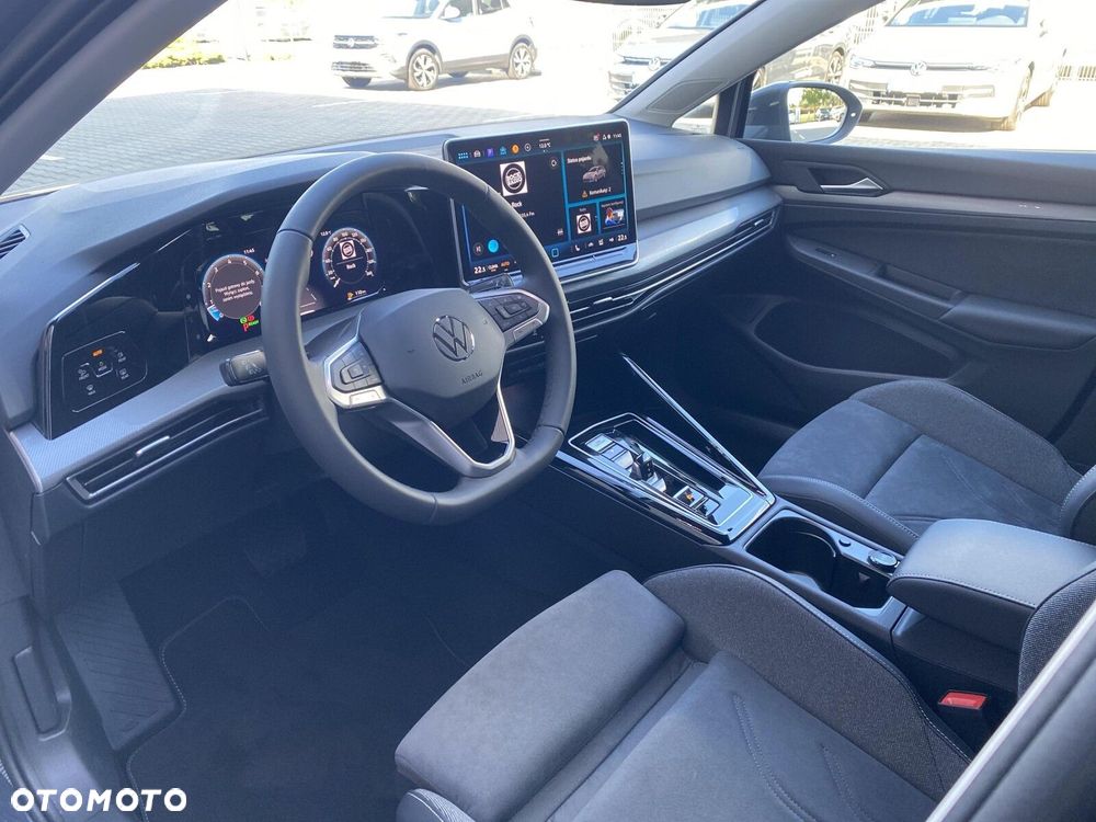 Volkswagen Golf - 9