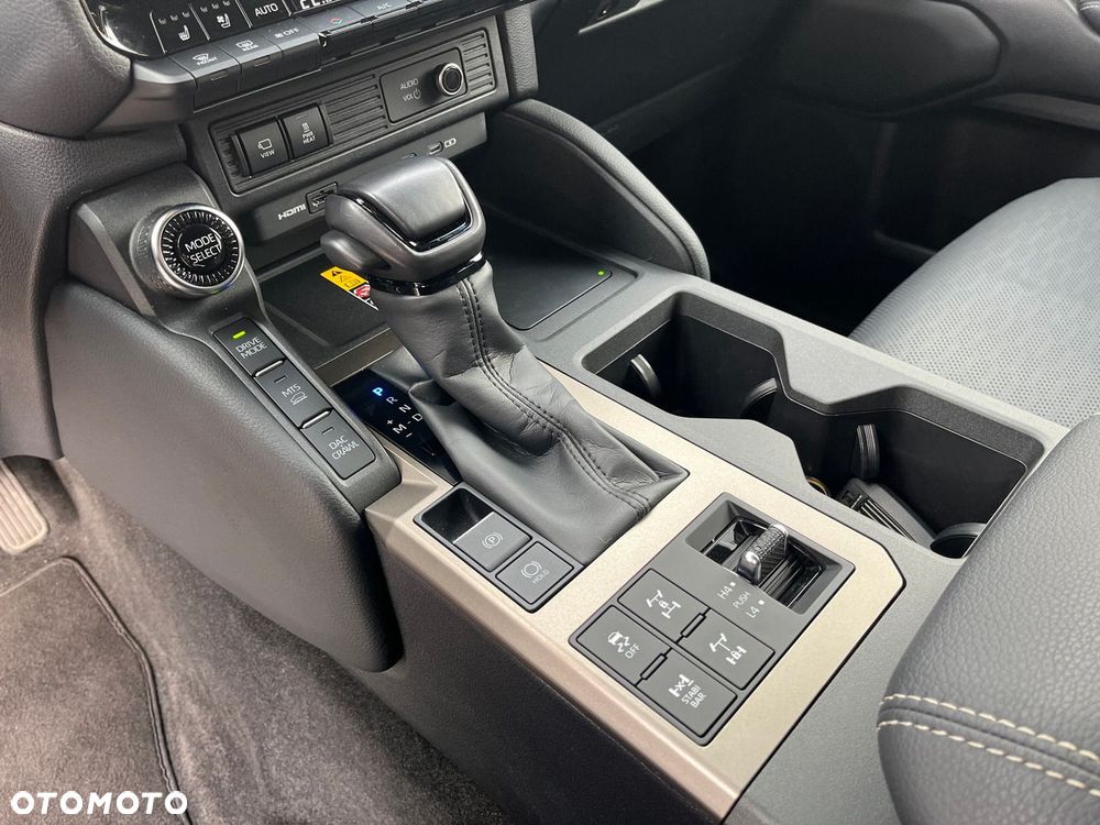 Toyota Land Cruiser LC 2.8 D-4D Executive - 13