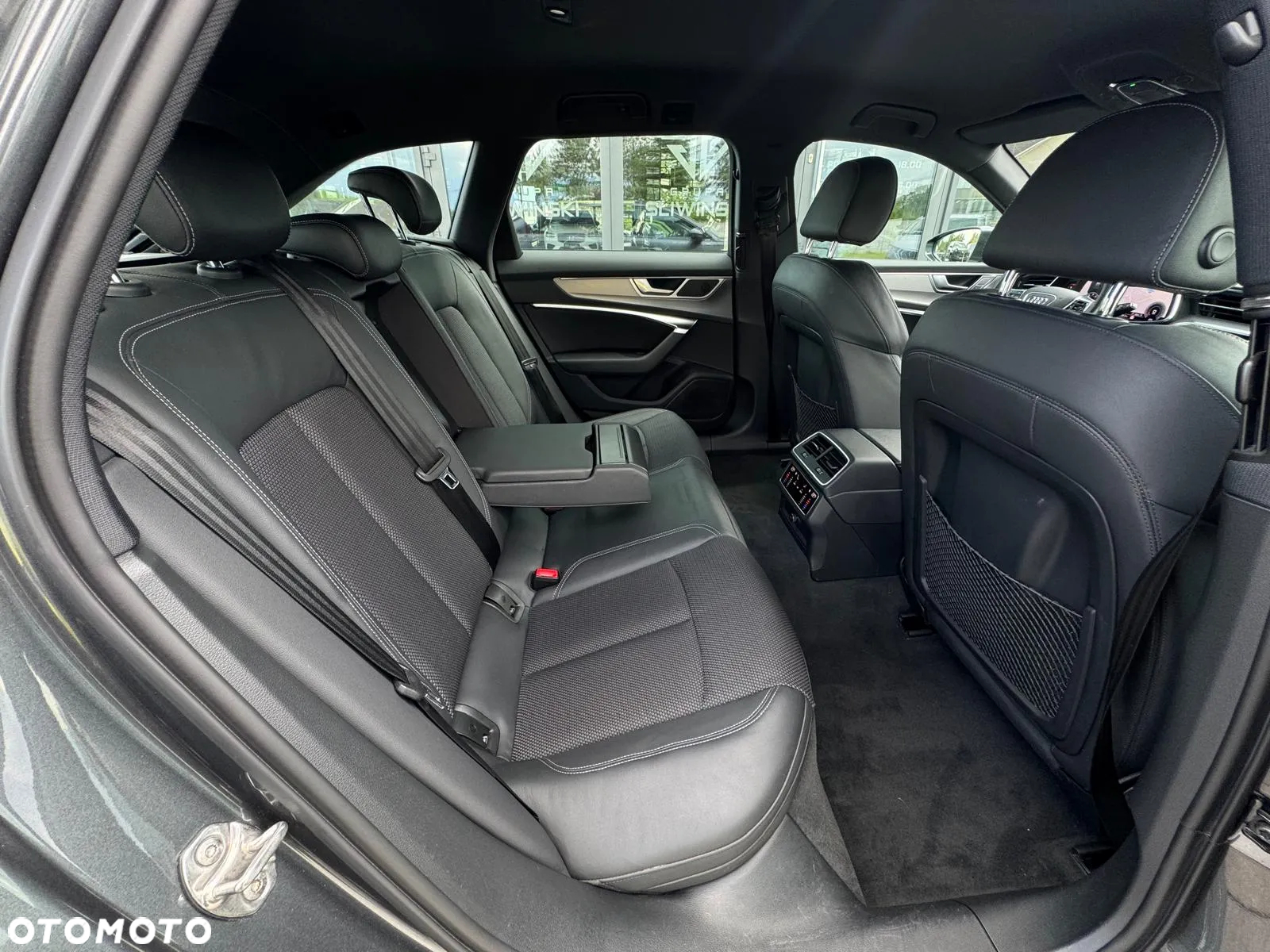 Audi A6 Avant 40 TDI quattro S tronic S line - 25