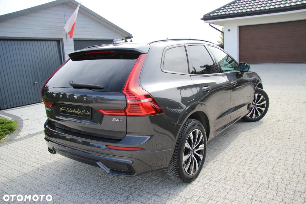 Volvo XC 60 B4 D AWD Plus Dark - 5