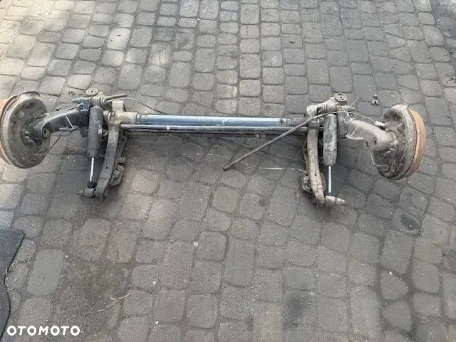 BELKA ZAWIESZENIA TYLNA  PARTNER/BERLINGO 96-10 - 1