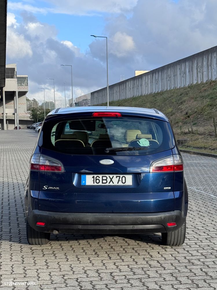 Ford S-Max - 10