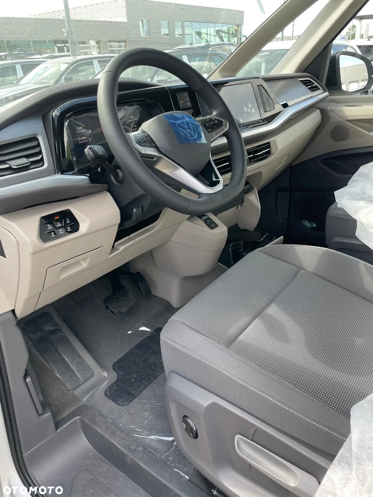Volkswagen Multivan 2.0 TDI L2 Edition DSG - 13