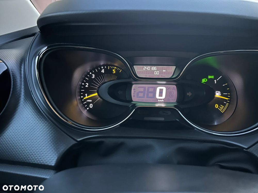 Renault Captur - 18