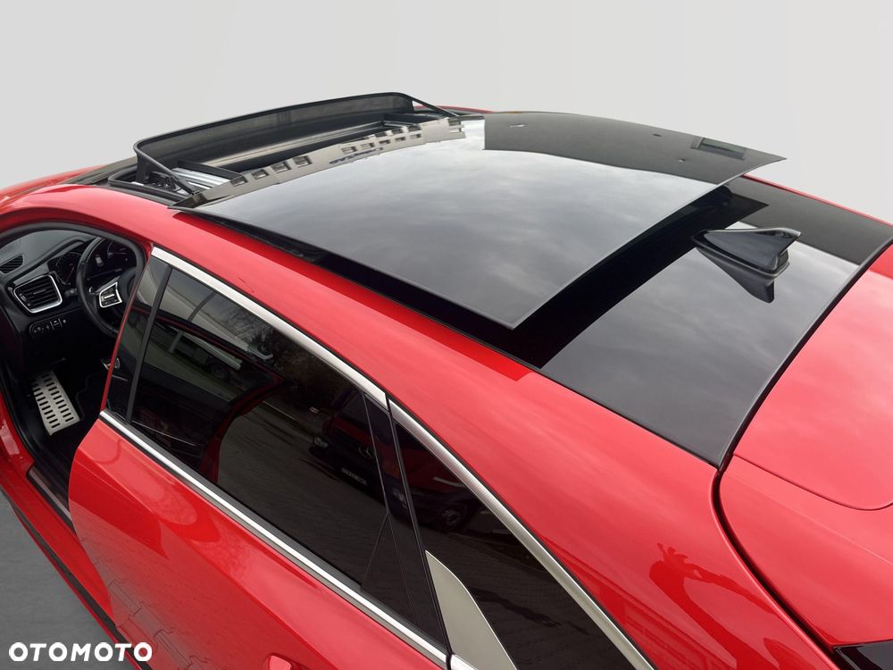 Kia ProCeed 1.6 T-GDI GT DCT - 28