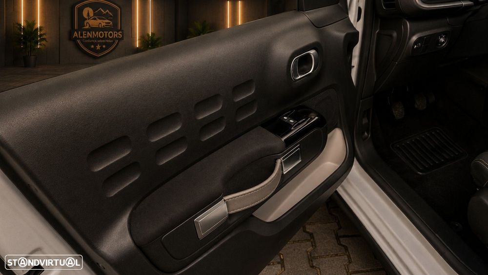 Citroën C3 1.2 PureTech Shine - 20