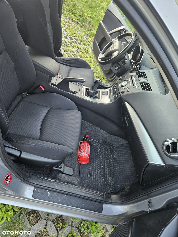 Mazda 3 - 5