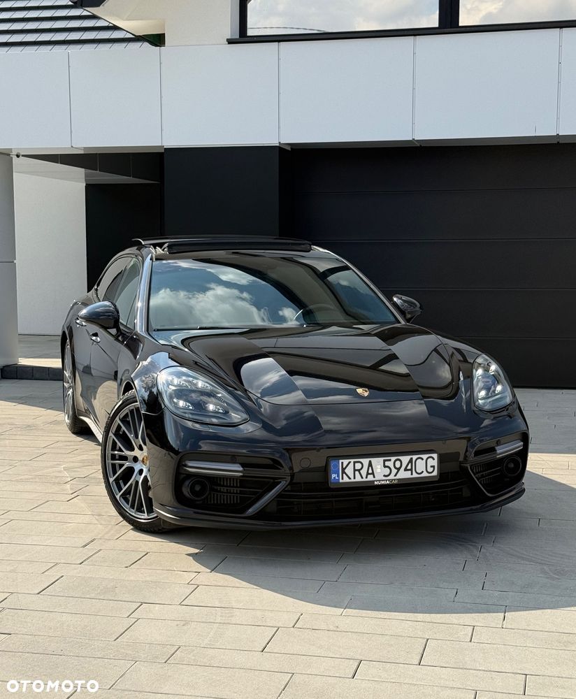 Porsche Panamera Turbo - 22
