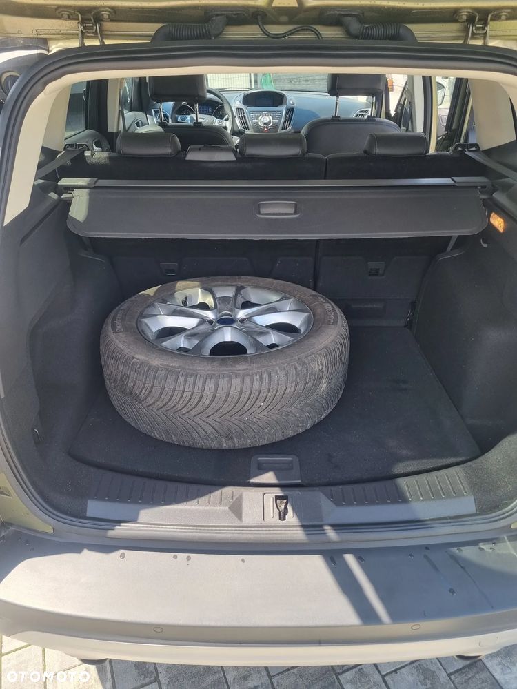 Ford Kuga 1.6 EcoBoost 2x4 Individual - 16