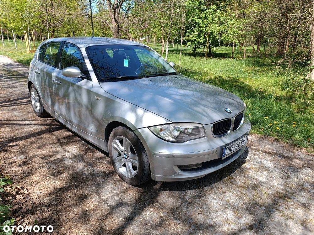 BMW Seria 1 118d DPF - 13