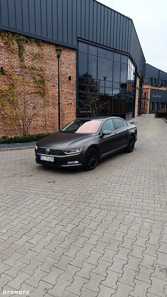 Volkswagen Passat - 10