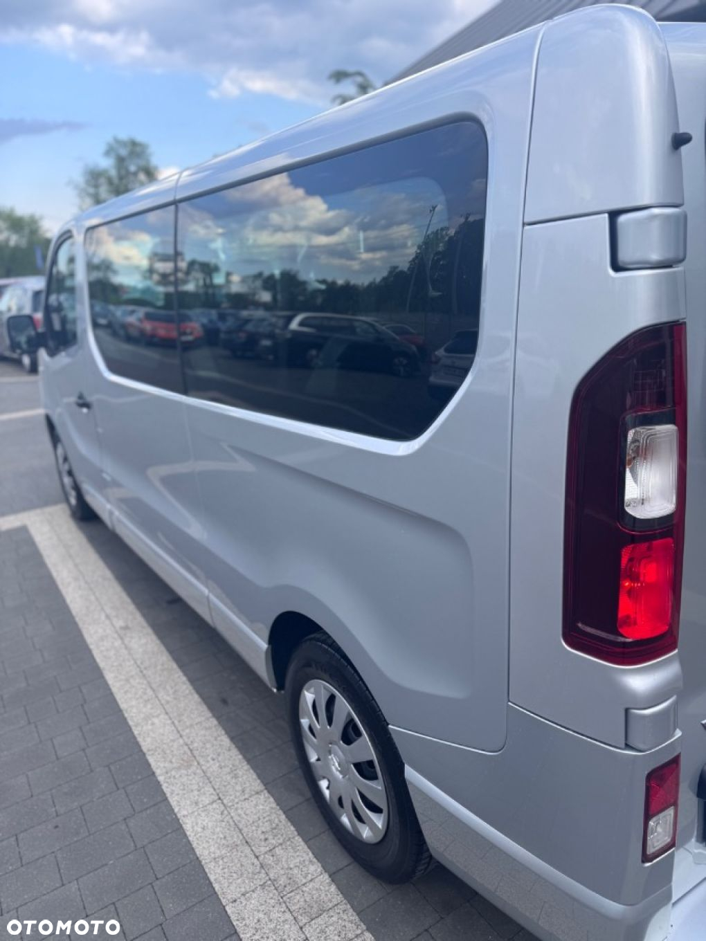 Opel Vivaro - 18