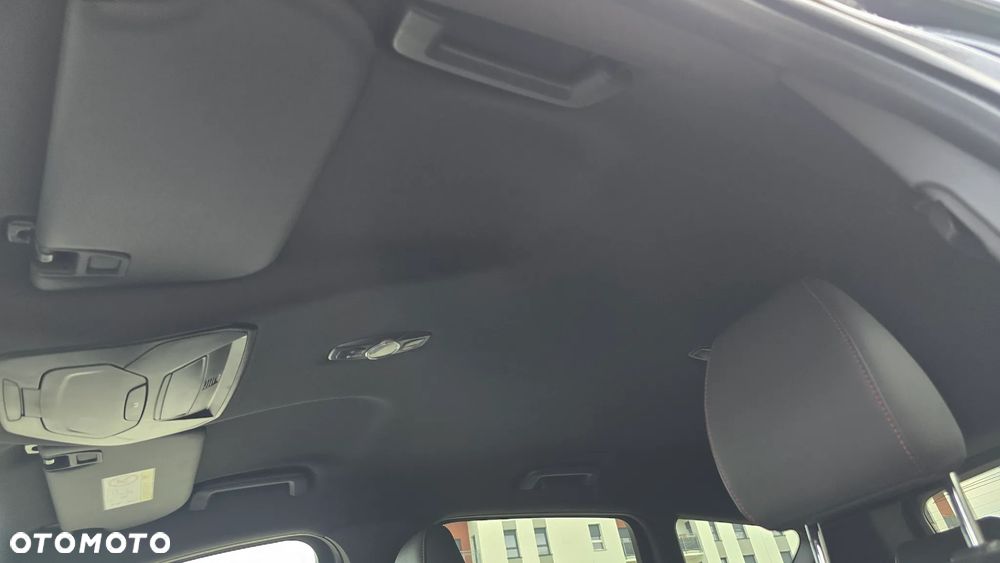Ford Kuga - 37