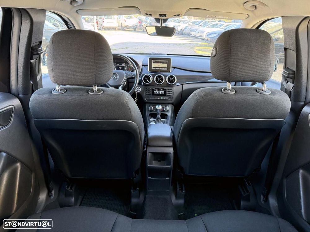 Mercedes-Benz B 180 d Style - 21