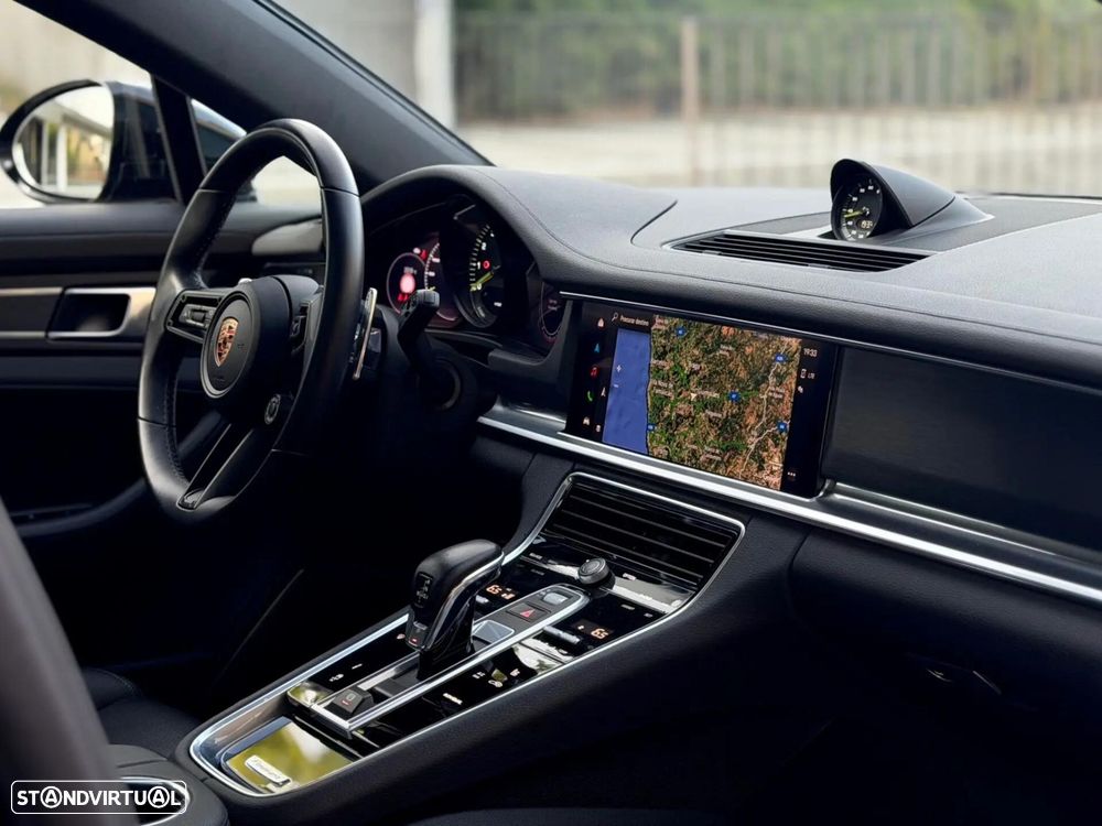 Porsche Panamera Sport Turismo 4 E-Hybrid Platinum Edition PDLS - 11