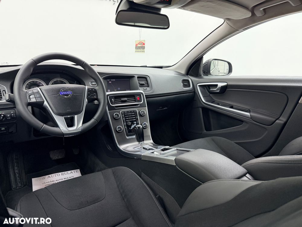 Volvo S60 D3 Geartronic Momentum - 17
