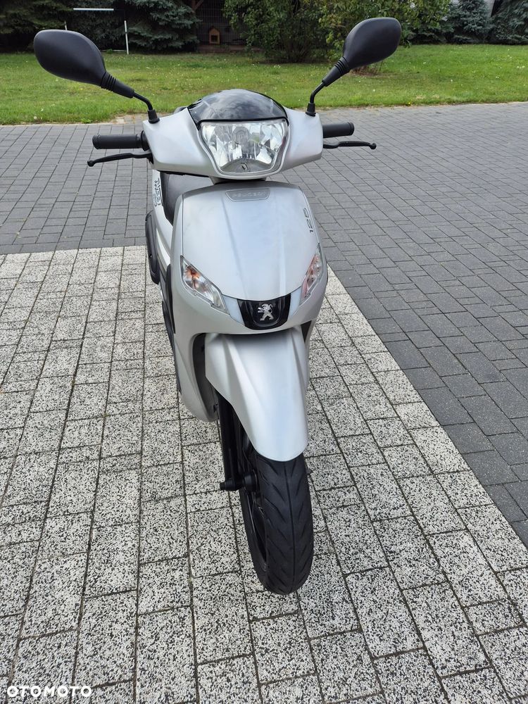 Peugeot Tweet - 5