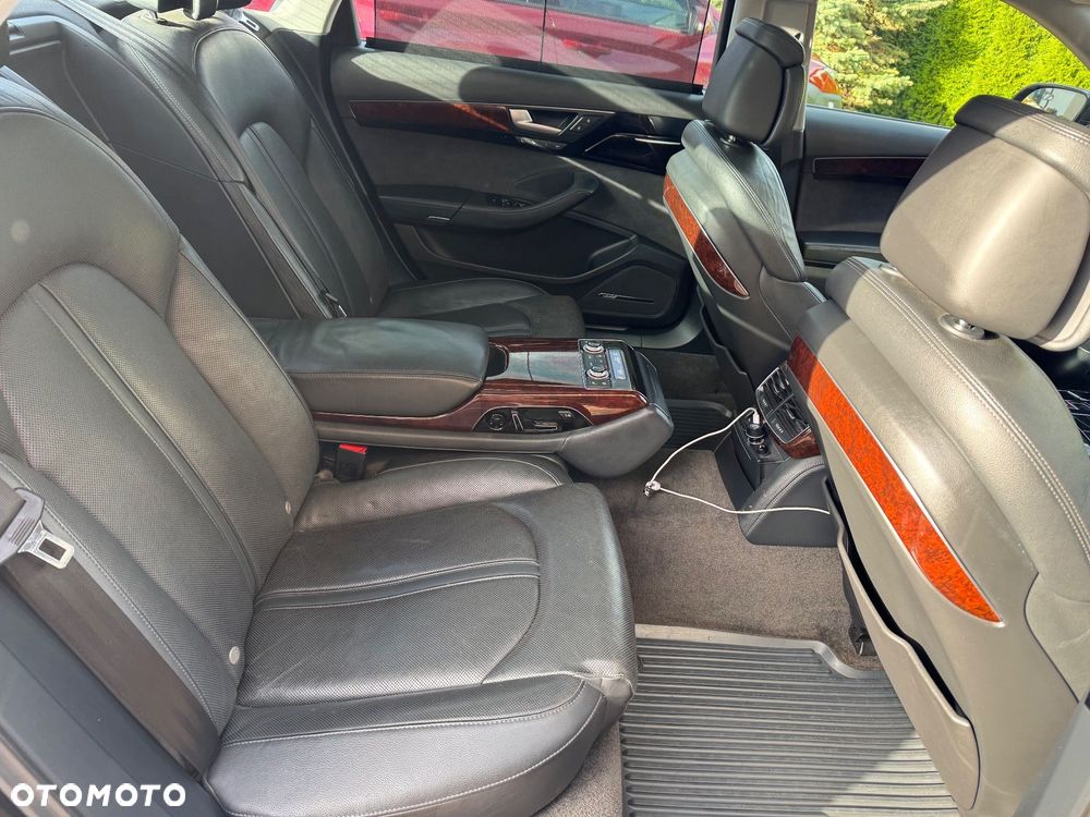 Audi A8 4.2 FSI L Quattro - 15