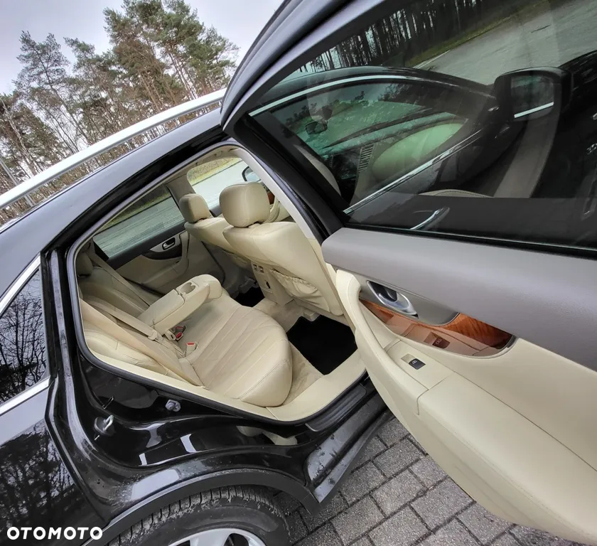 Infiniti QX70 3.0d S Premium - 25