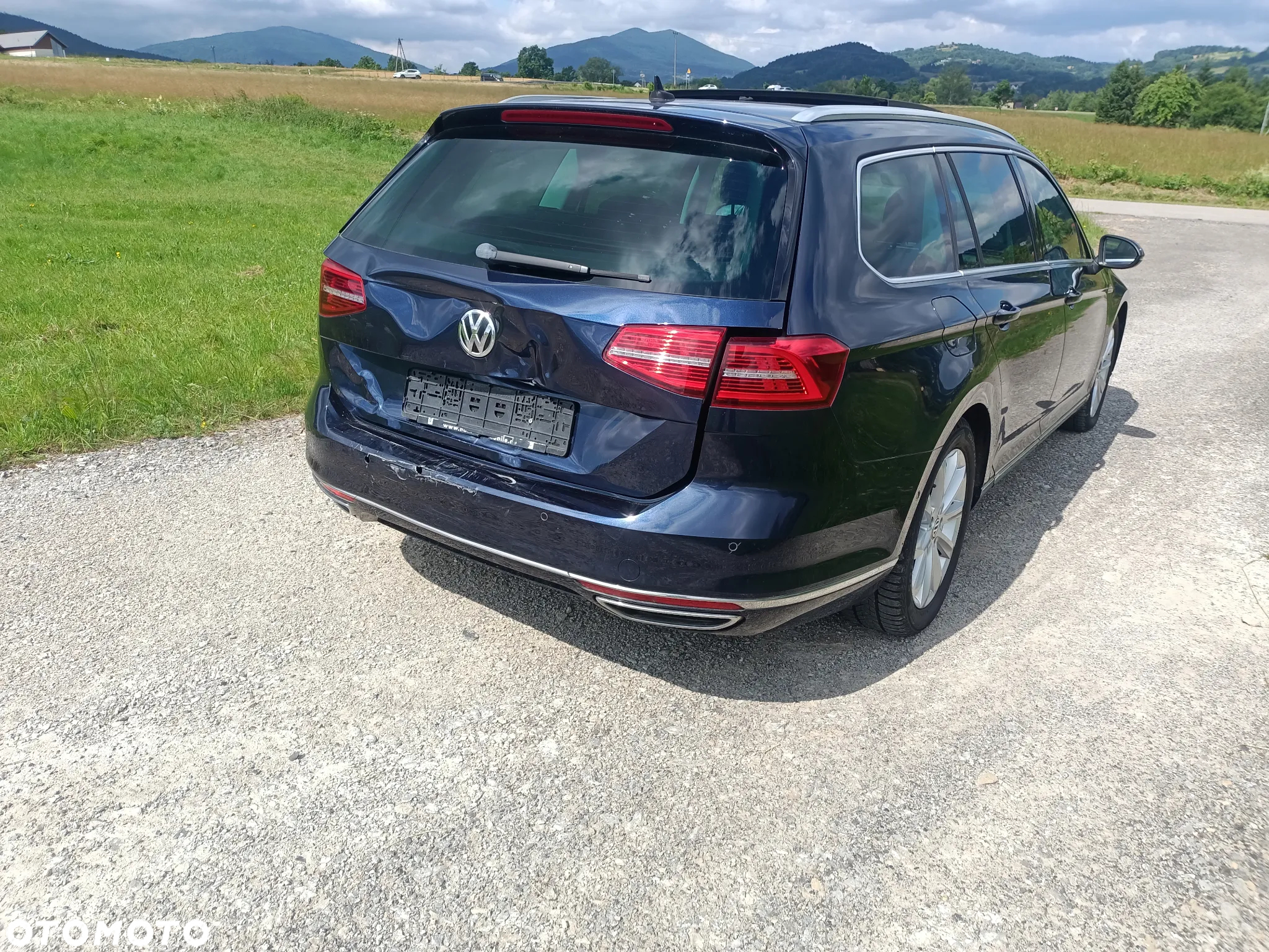 Volkswagen Passat 2.0 TDI Bi-Turbo BMT 4Mot Highline DSG - 4