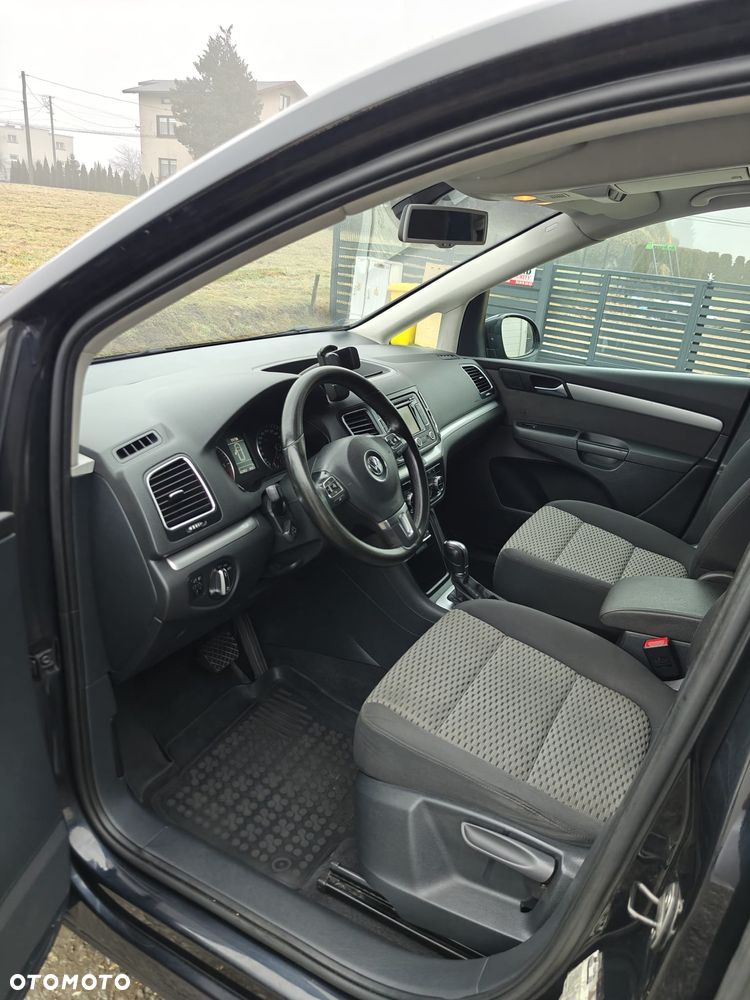 Volkswagen Sharan 2.0 TDI Comfortline DSG - 6