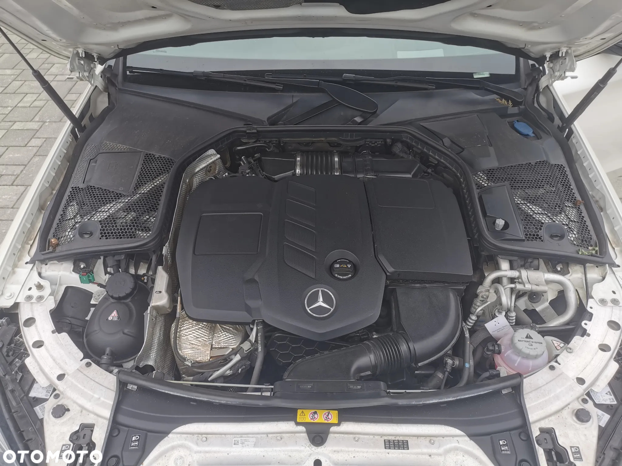 Mercedes-Benz Klasa C 300 de 9G-TRONIC - 21