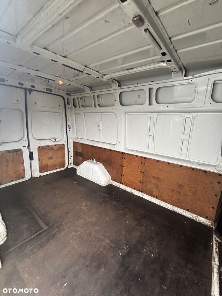 Ford Transit - 6