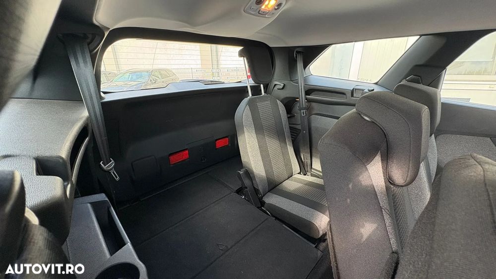 Peugeot 5008 - 24
