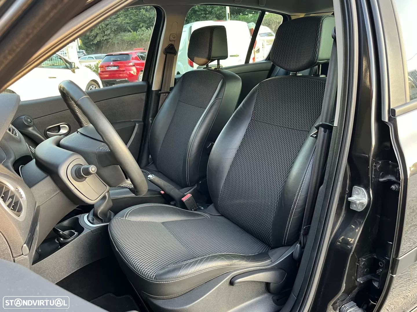 Renault Clio 1.2 TCE Dynamique Sport Edition - 10