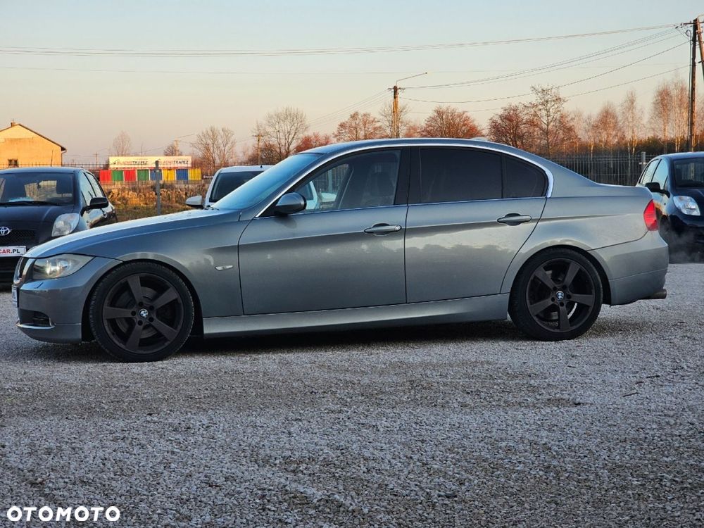 BMW Seria 3 330i - 4