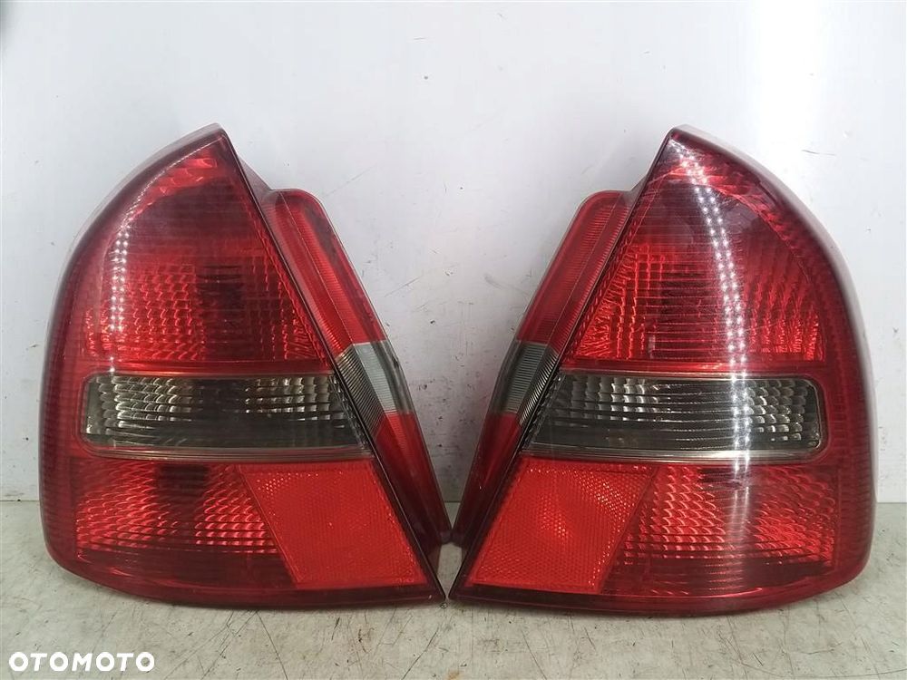 Lampy tył tylne komplet Mitsubishi Carisma II 1999-2004 LIFT Hatchback - 1