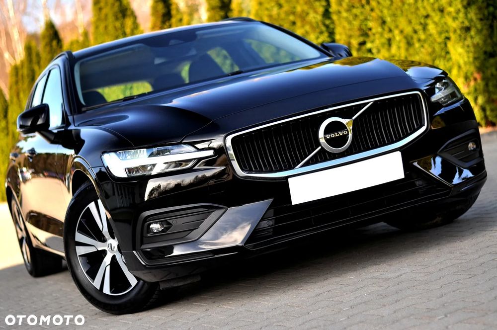 Volvo V60 D3 Momentum Pro - 1