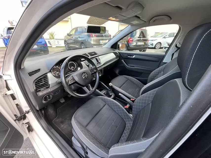 Skoda Fabia 1.0 TSI Active - 27