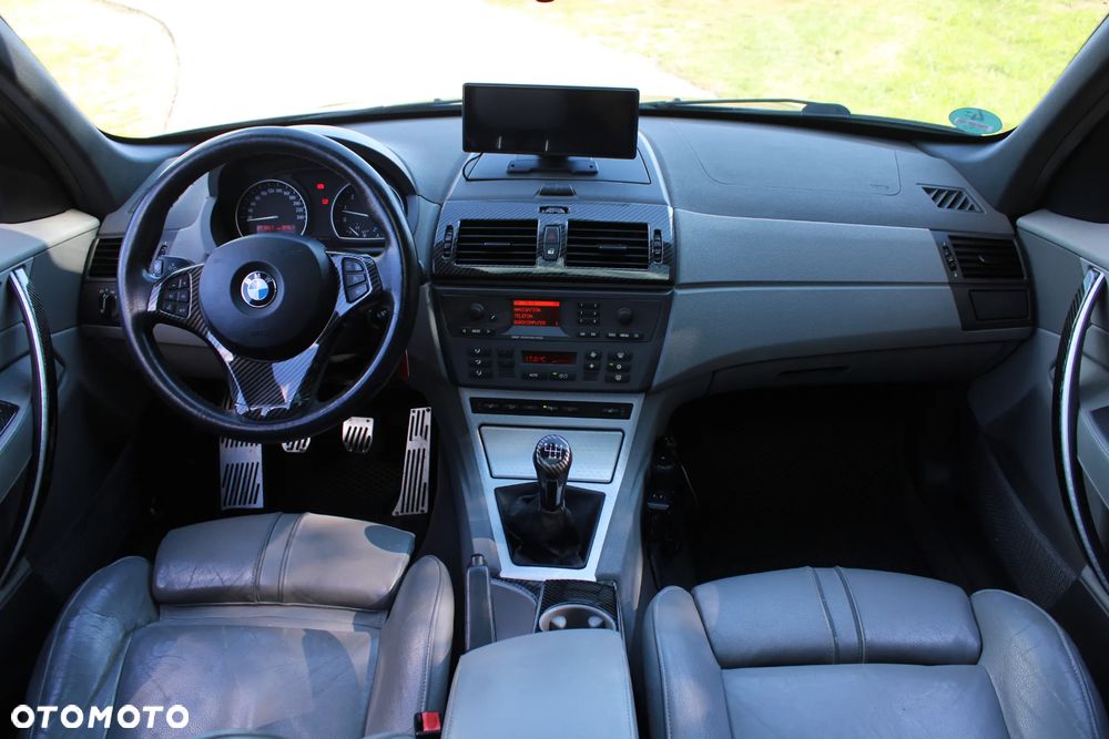 BMW X3 3.0i - 17