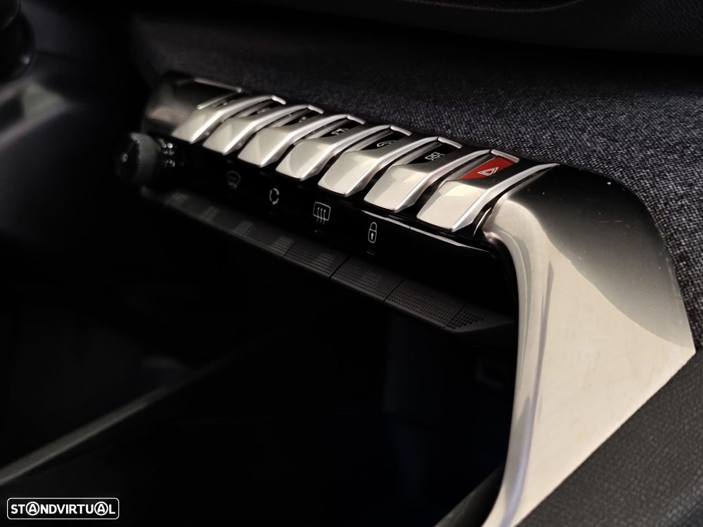 Peugeot 3008 PureTech 130 Stop & Start Allure - 44