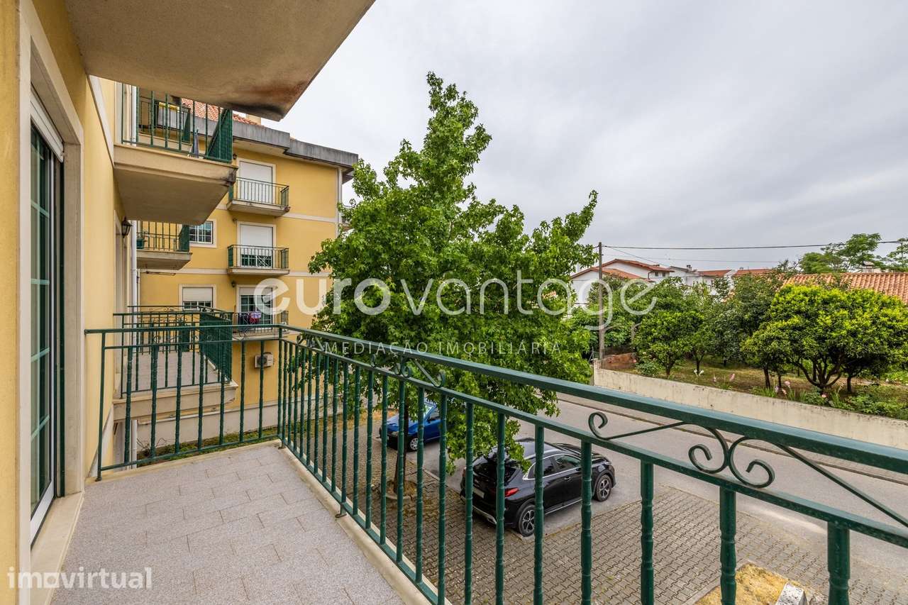 Apartamento T3 c/ Sótão & Parqueamento | Telheiro, Leiria - Grande imagem: 3/48