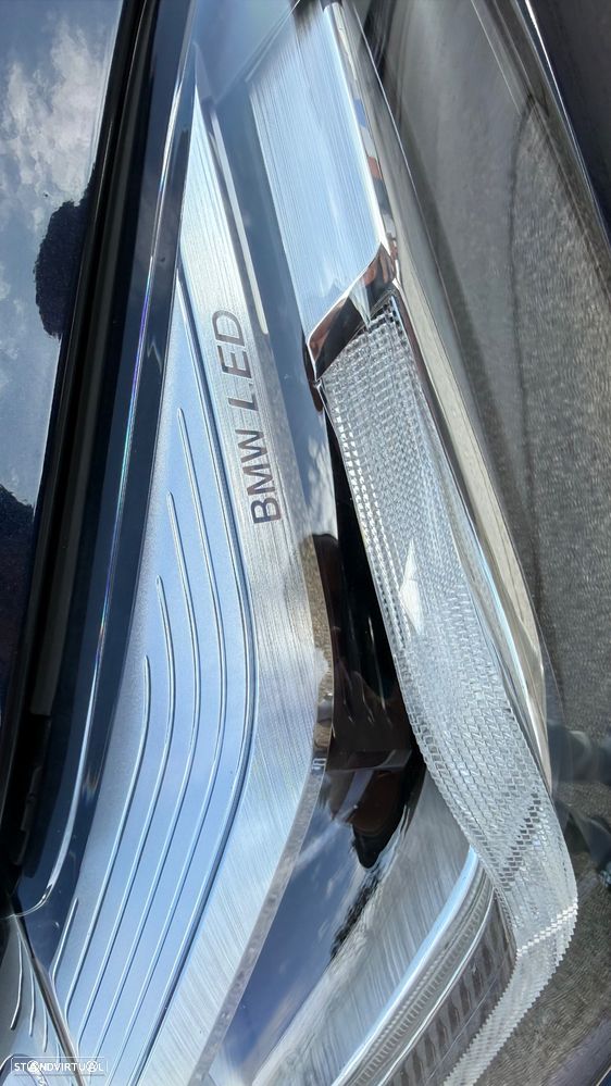 BMW 530 e Pack Desportivo M - 9