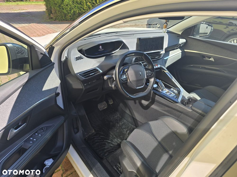 Peugeot 3008 1.2 PureTech Allure Pack S&S EAT8 - 7
