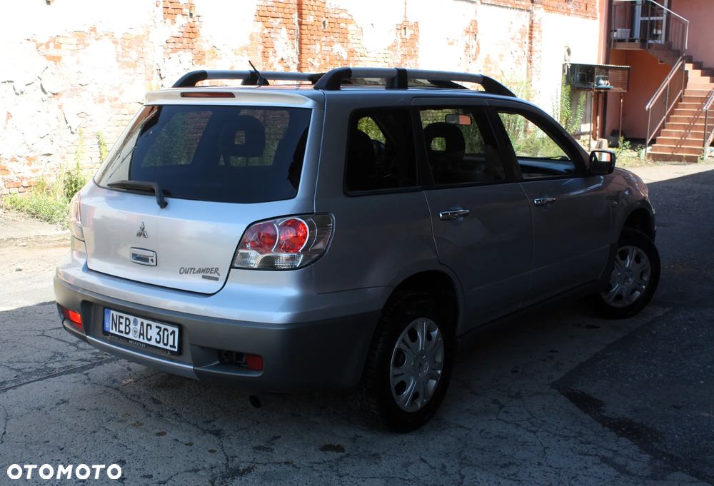 Mitsubishi Outlander 2.0 Sport 4WD - 3