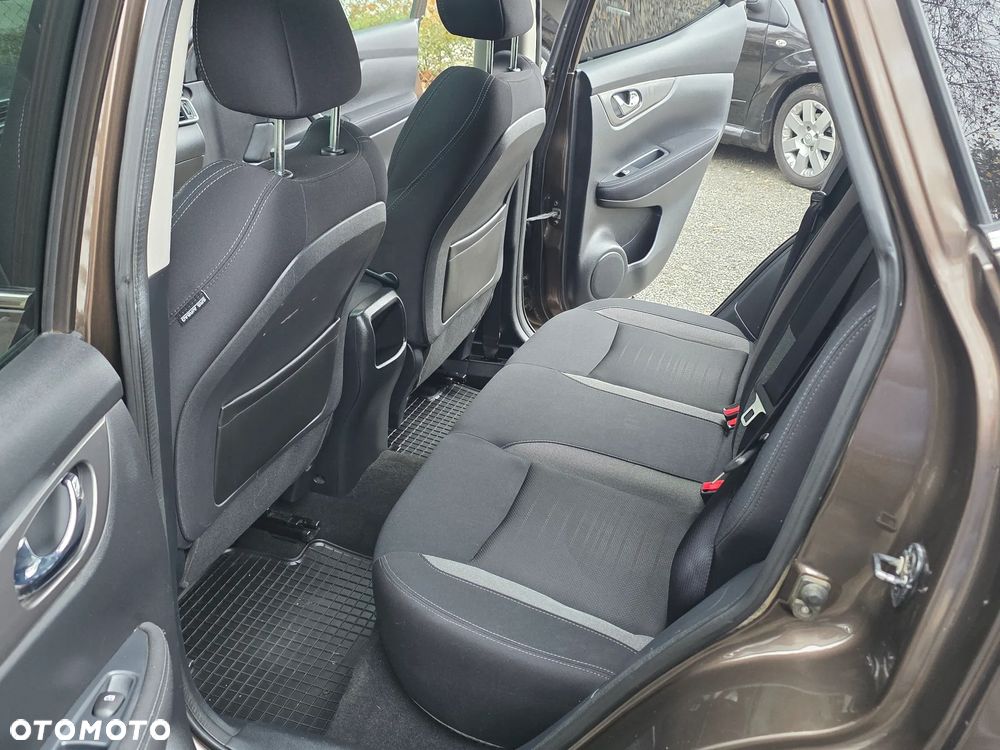 Nissan Qashqai 1.6 DCi 4x4 N-Connecta - 13