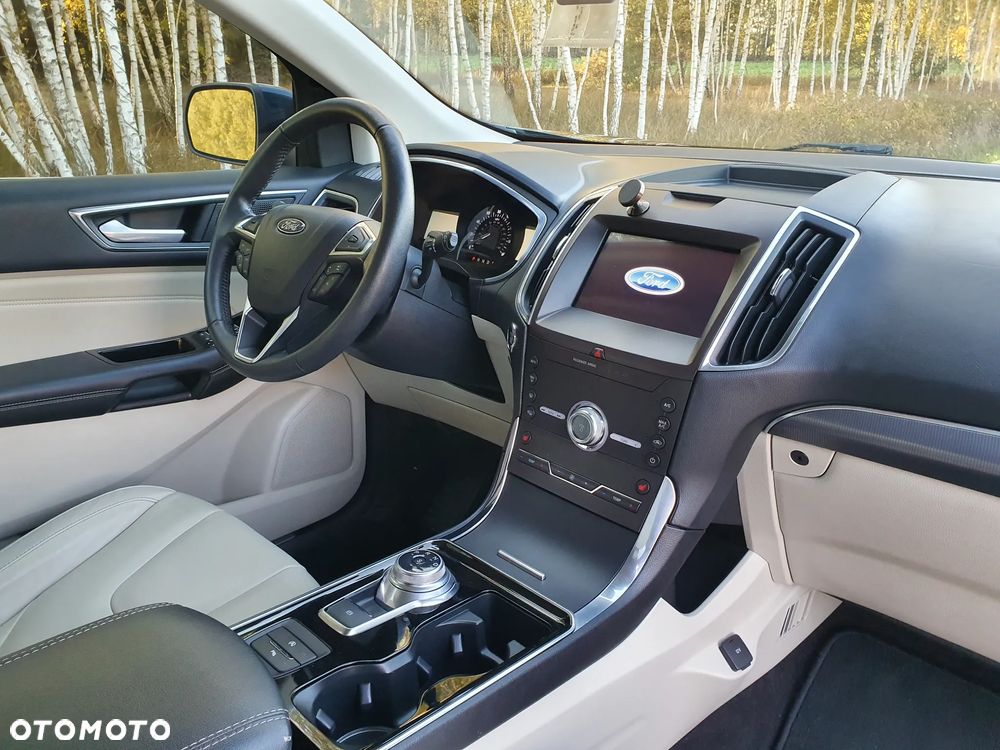 Ford Edge - 19