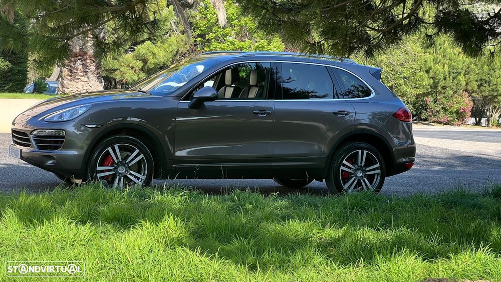 Porsche Cayenne Diesel Tiptronic S - 3