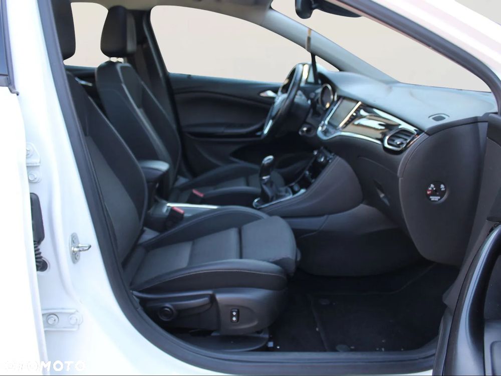 Opel Astra 1.6 BiTurbo D (CDTI) Start/Stop Business - 8